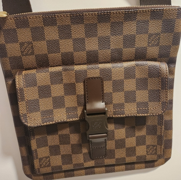 Louis Vuitton Damier Ebene Pochette Melville Crossbody Shoulder Bag - Picture 5 of 13